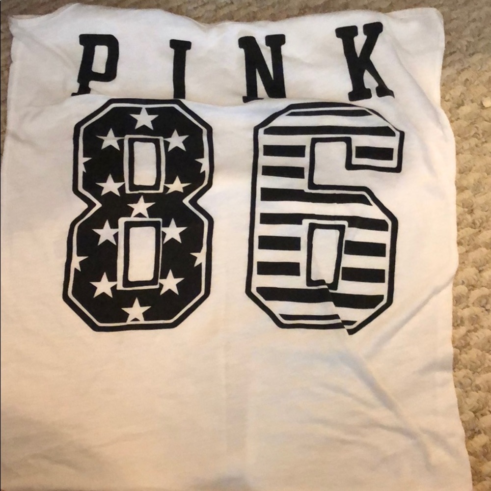 VS/Pink tank top